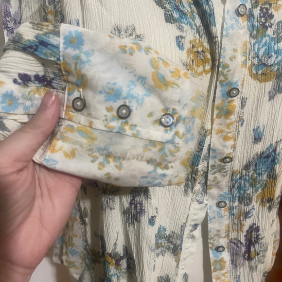 Free People Hold On To Me Ivory Floral Boho Button Front Flowy Blouse Top - Picture 7 of 7
